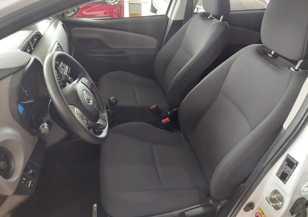 Toyota Yaris cena 48500 przebieg: 84164, rok produkcji 2018 z Gubin małe 232